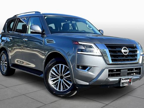 Used 2023 Nissan Armada SL image 2