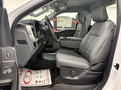 New 2026 Ford F250 XL w/ XL Chrome Package RWD image 11