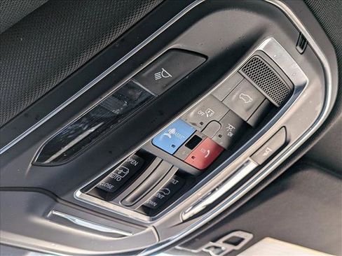 Used 2021 Jeep Grand Cherokee L Altitude image 11