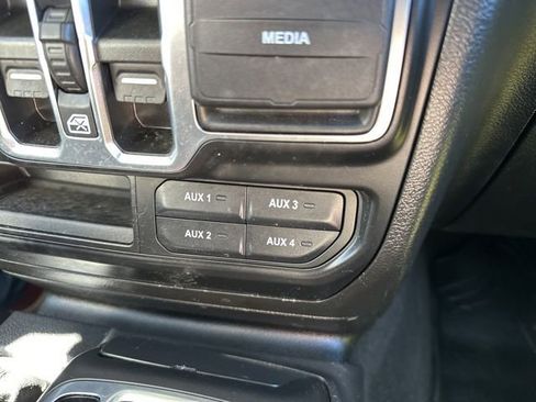 Used 2023 Jeep Wrangler Sport S image 20