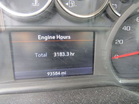 Used 2019 Chevrolet Silverado 1500 LT w/ All-Star Edition image 23