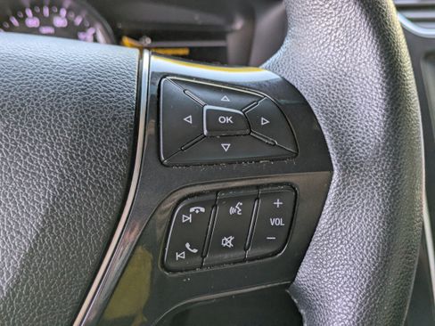 Used 2018 Ford Explorer Limited image 25