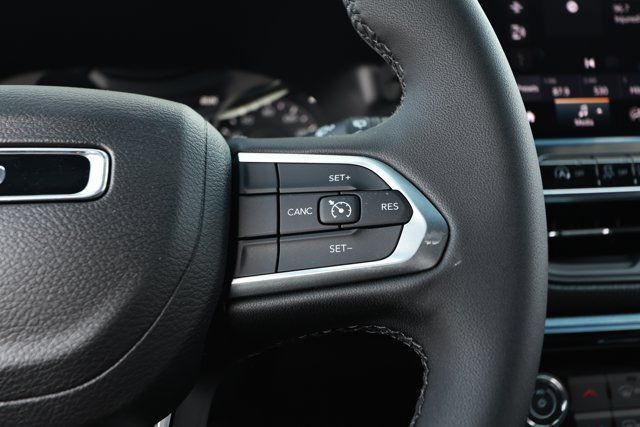 New 2026 Jeep Compass Latitude AWD/4WD image 14