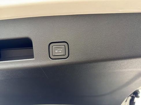 New 2026 GMC Acadia AT4 w/ Super Cruise Package image 13