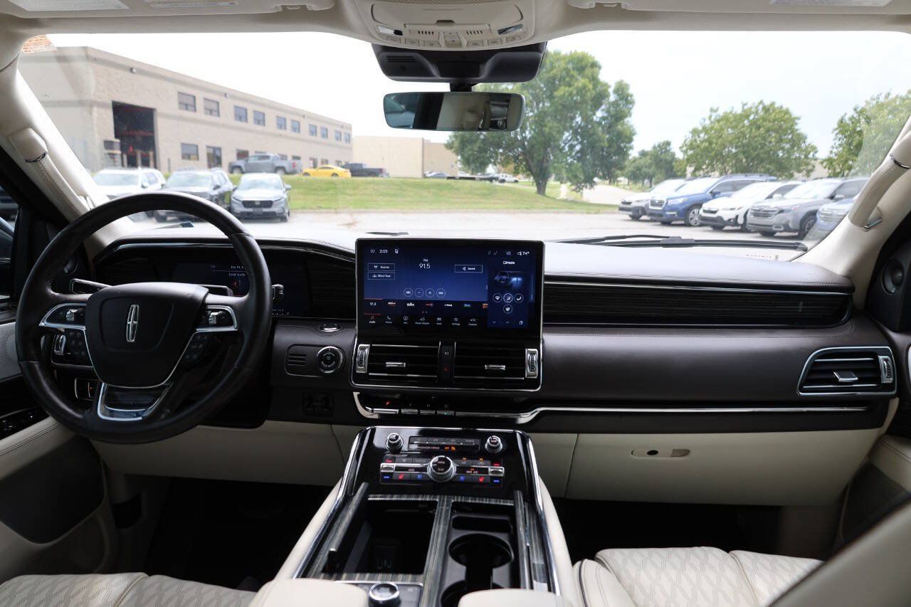 Used 2022 Lincoln Navigator L Black Label AWD/4WD image 14