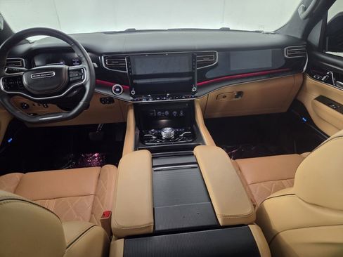 Certified 2025 Jeep Grand Wagoneer Series III w/ Rear Seat Video Group 1 AWD/4WD image 29