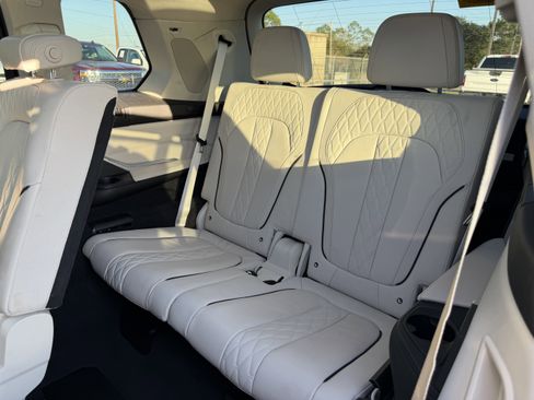 Used 2020 BMW X7 xDrive40i w/ Premium Package image 33