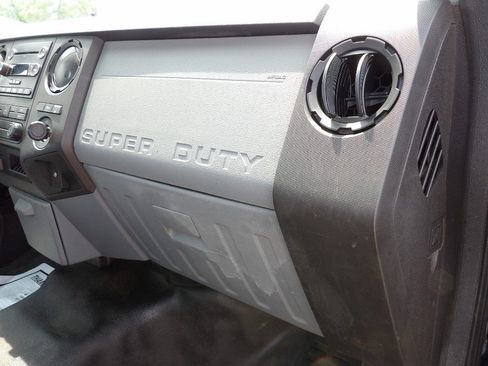 Used 2015 Ford F250 XL RWD image 23