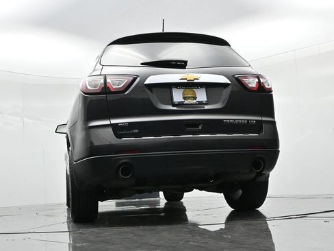 Used 2015 Chevrolet Traverse LTZ AWD/4WD image 22