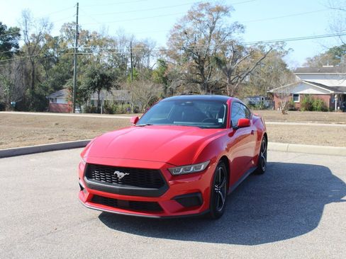 Used 2024 Ford Mustang Premium image 7