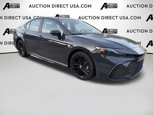 Used 2025 Toyota Camry SE w/ Convenience Package FWD image 24
