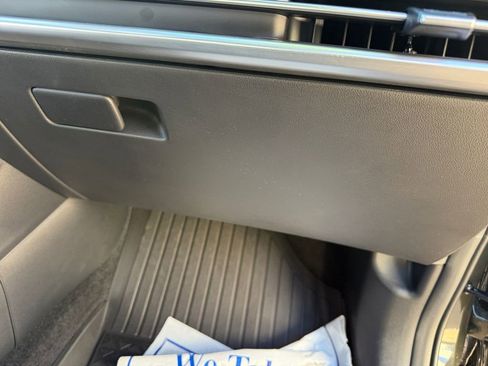 Used 2025 Hyundai Santa Cruz Limited image 25