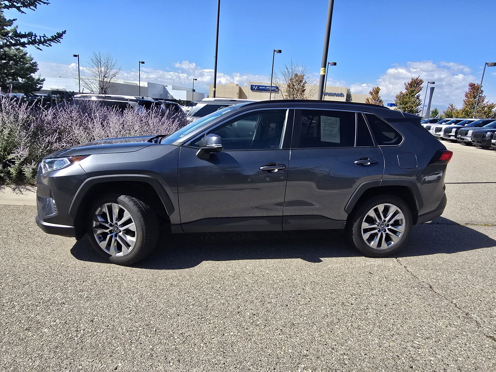 Used 2020 Toyota RAV4 XLE Premium AWD/4WD image 2