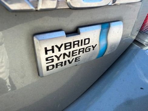 Used 2005 Toyota Prius w/ Pkg 4 FWD image 9