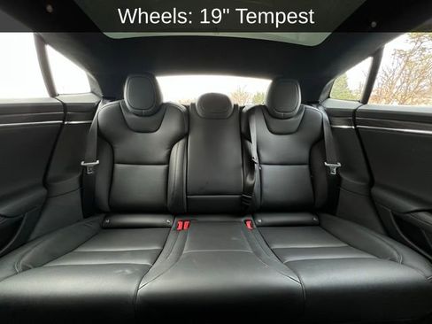 Used 2022 Tesla Model S image 7