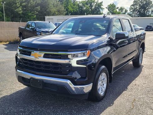Used 2025 Chevrolet Silverado 1500 LT RWD image 6