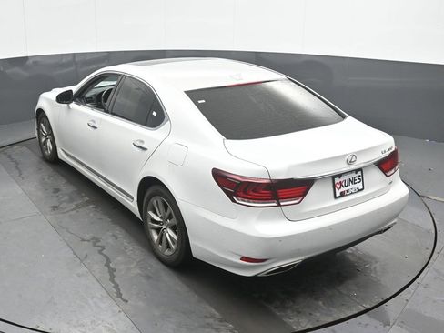 Used 2013 Lexus LS 460 AWD w/ Comfort Pkg image 25