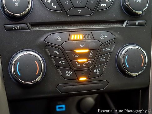 Certified 2018 Ford Fusion S FWD image 18
