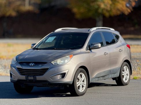 Used 2012 Hyundai Tucson GLS image 6