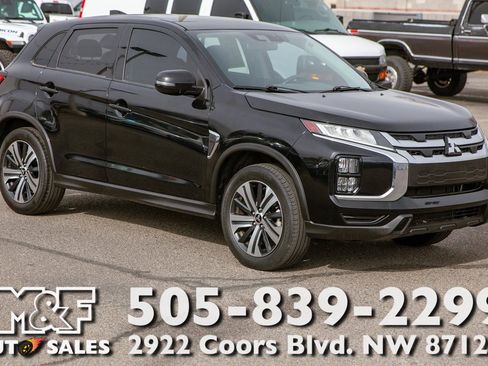 Used 2020 Mitsubishi Outlander Sport SE image 1