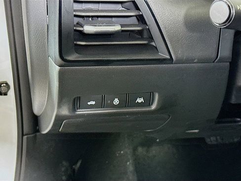 New 2026 Nissan Sentra SR w/ SR Premium Package FWD image 10