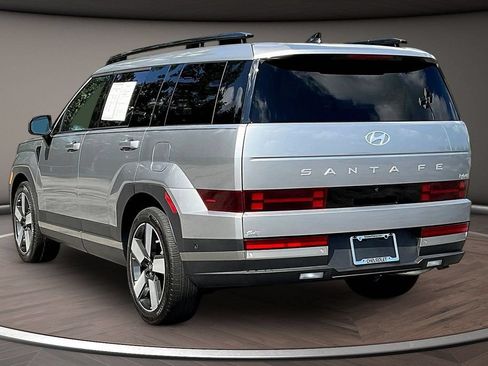Used 2024 Hyundai Santa Fe Limited FWD image 4