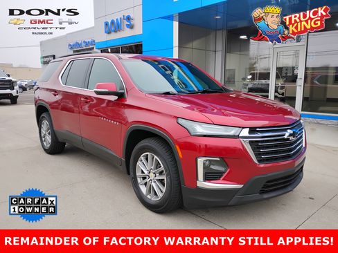Used 2023 Chevrolet Traverse LT w/ LPO, Floor Liner Package image 1