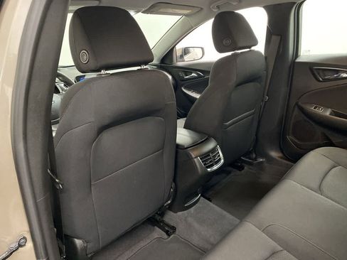 Used 2023 Chevrolet Malibu LT image 15