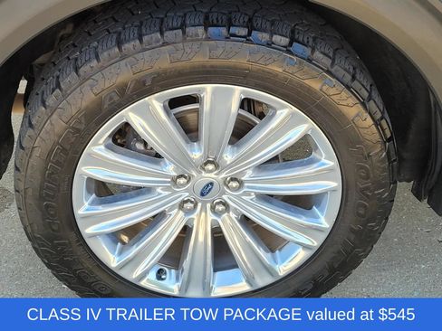 Used 2022 Ford Explorer Limited w/ Equipment Group 301A AWD/4WD image 7