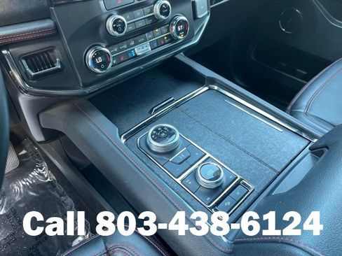Used 2022 Ford Expedition Limited AWD/4WD image 31