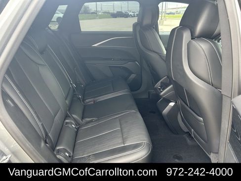 Used 2024 Cadillac Lyriq Luxury RWD image 32
