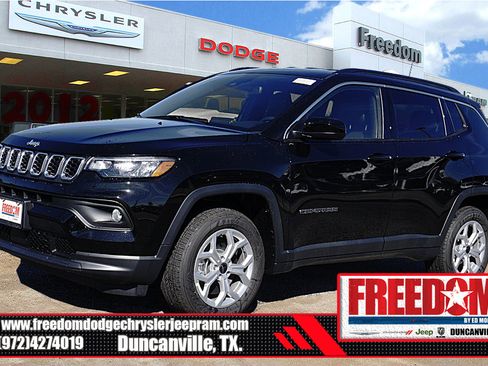 New 2026 Jeep Compass Latitude image 1