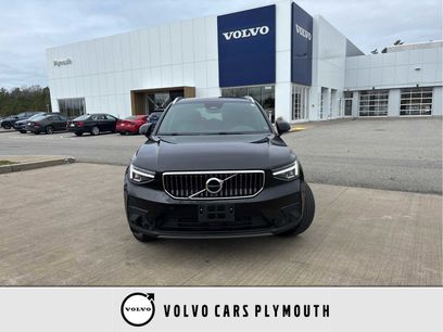 Used 2024 Volvo XC40 B5 Core