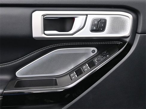 Used 2021 Ford Explorer ST w/ Equipment Group 401A image 13