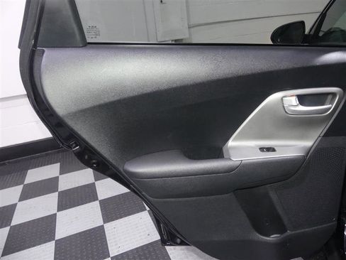 Used 2022 Kia Niro LX image 24