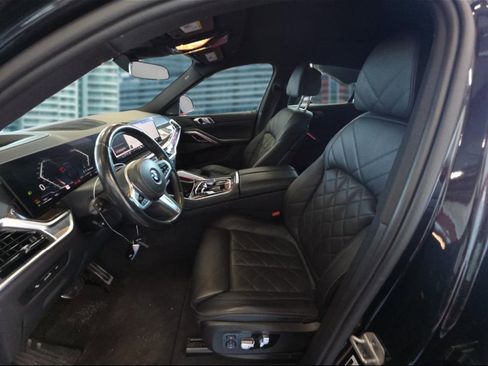 Used 2025 BMW X6 xDrive40i image 14