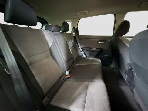 Used 2023 Nissan Rogue SV image 27