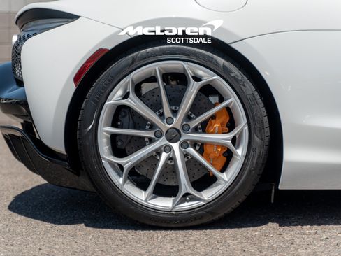 Used 2026 McLaren Artura RWD image 29