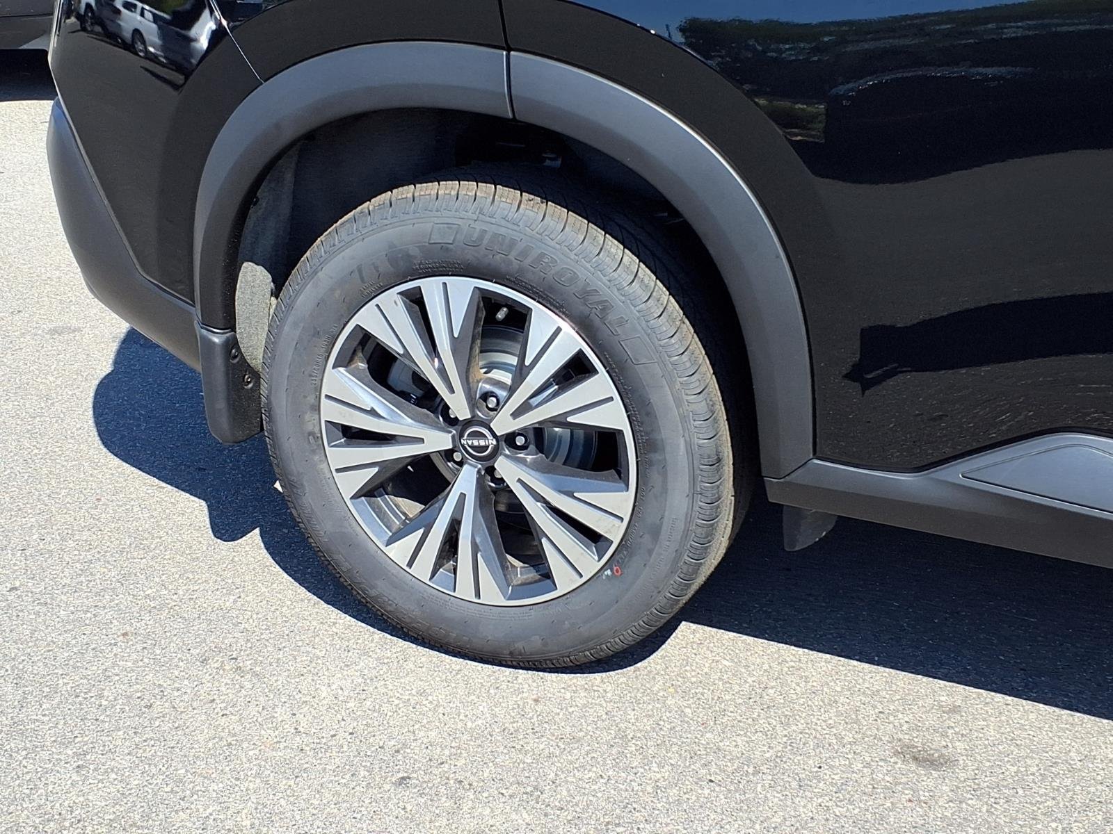 Used 2023 Nissan Rogue SV AWD/4WD image 24