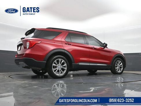 Used 2023 Ford Explorer XLT w/ Equipment Group 202A AWD/4WD image 40