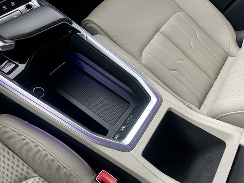 Used 2019 Audi e-tron Prestige image 29
