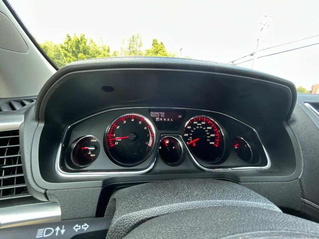 Used 2013 GMC Acadia SLE FWD image 26