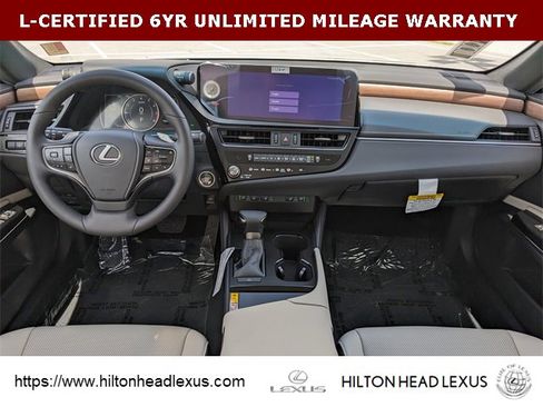 Certified 2025 Lexus ES 350 w/ Premium Package image 13