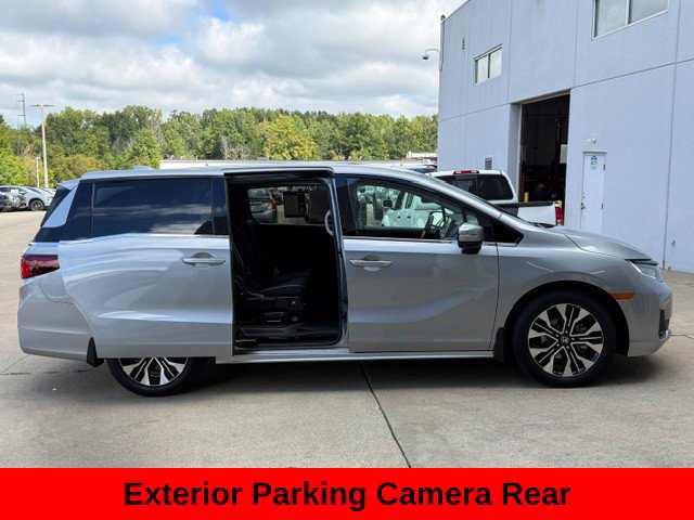 Used 2025 Honda Odyssey Elite image 16
