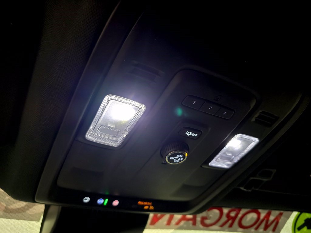 Used 2024 Chevrolet Suburban RST RWD image 30
