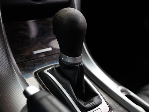 Used 2010 Acura TL image 36