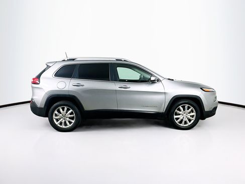 Used 2016 Jeep Cherokee Limited FWD image 10