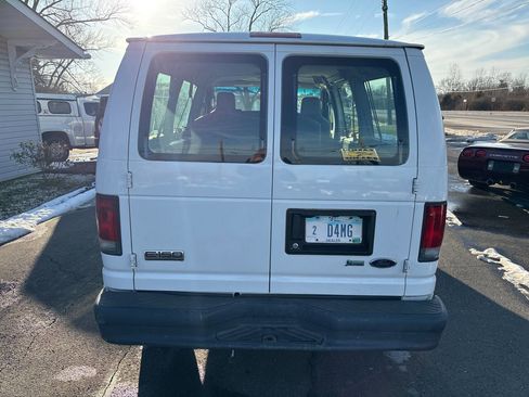 Used 2011 Ford E-150 and Econoline 150 Wagon w/ PWR Windows & Locks Group image 4