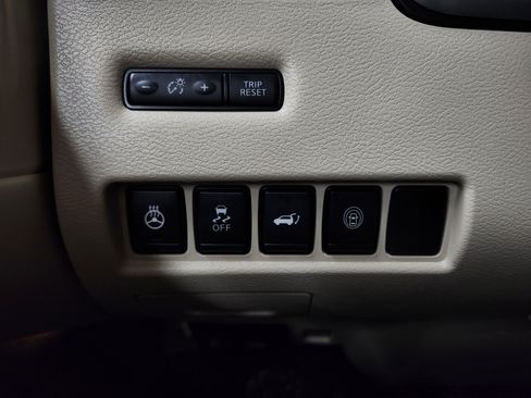 Used 2021 Nissan Murano Platinum w/ Cargo Package image 11