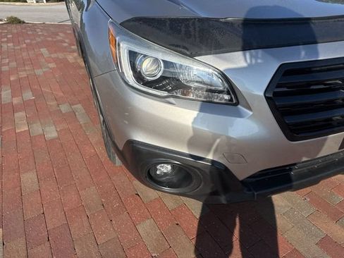 Used 2017 Subaru Outback 2.5i Limited AWD/4WD image 20